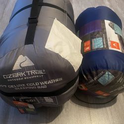 2 Sleeping Bags 