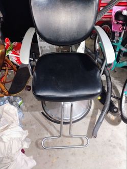 Barber's chair