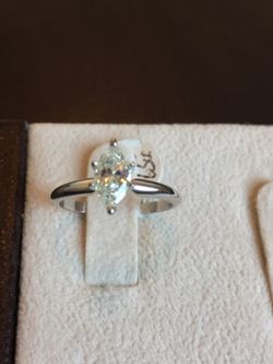 14 K W marquee diamond ring