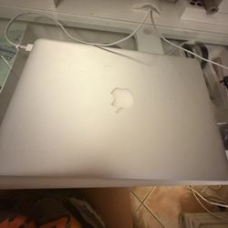 Macbook air 13”  silver 
