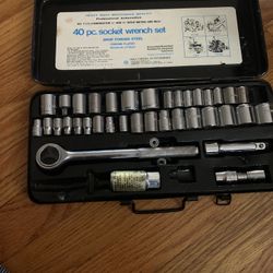 Socket Wrench Set