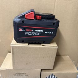 Milwaukee M18 18V Lithium-Ion REDLITHIUM FORGE HD 12.0 Ah Battery Pack