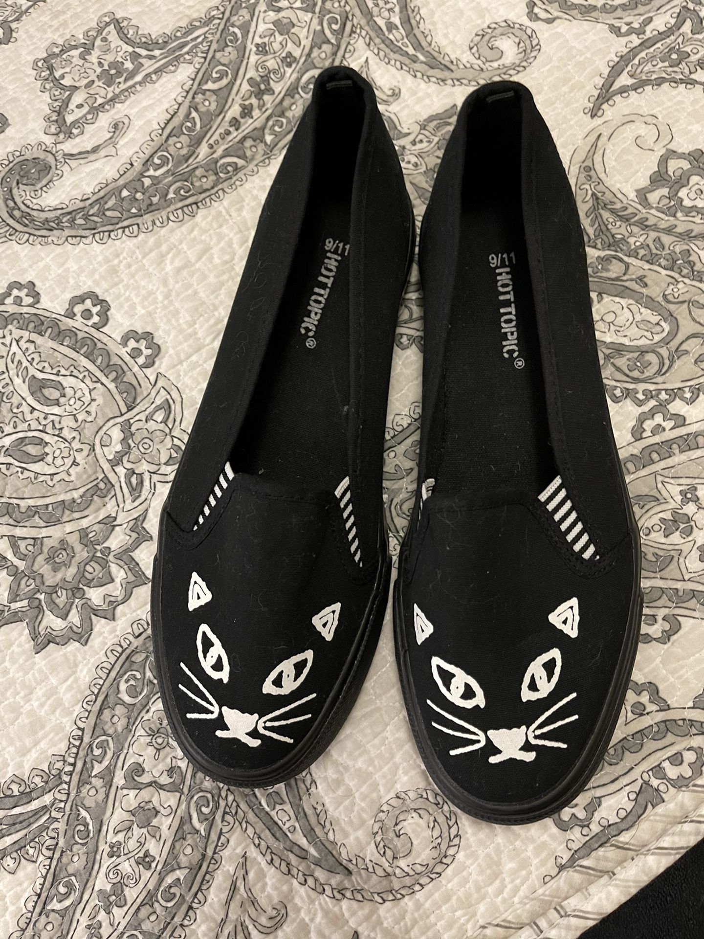 Hot Topic Cat Shoes