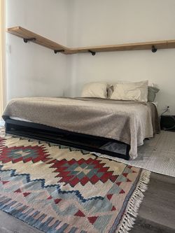 Queen Size Mattress And Bed Frame