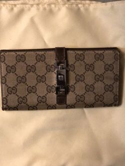 Authentic Gucci wallet