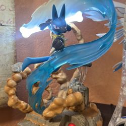 Pokemon Select 13” Lucario Deluxe Collector Statue Light FX