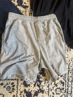 Men’s Lululemon Size Small Shorts