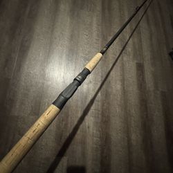 Penn Inshore 7’9” 15-30 Swimbait style Fishing Rod. 