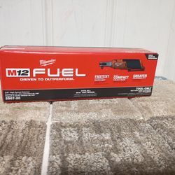Milwaukee M12 Fuel Ratchet 3/8" Tool-Only