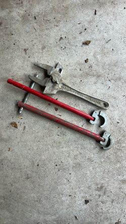 Tools for toilet - sink