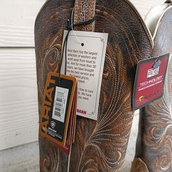 Ariat 8 1/2 BRAND NEW BOOTS