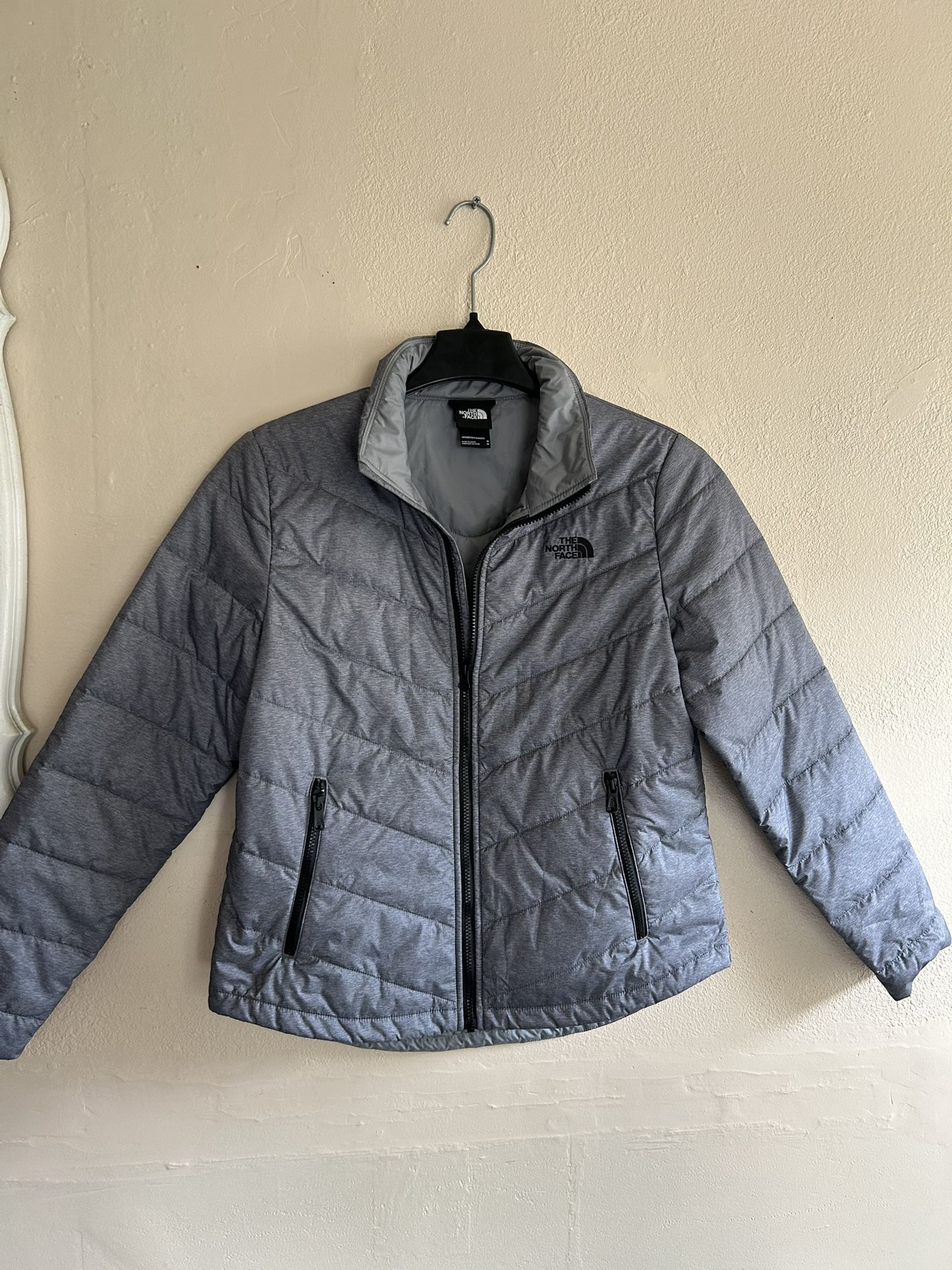 The North Face Women’s Fluffy Quilted Jacket Grey Color Size Medium With Zipper On The Front Long Sleeve