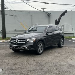 2022 Mercedes-Benz GLC 300