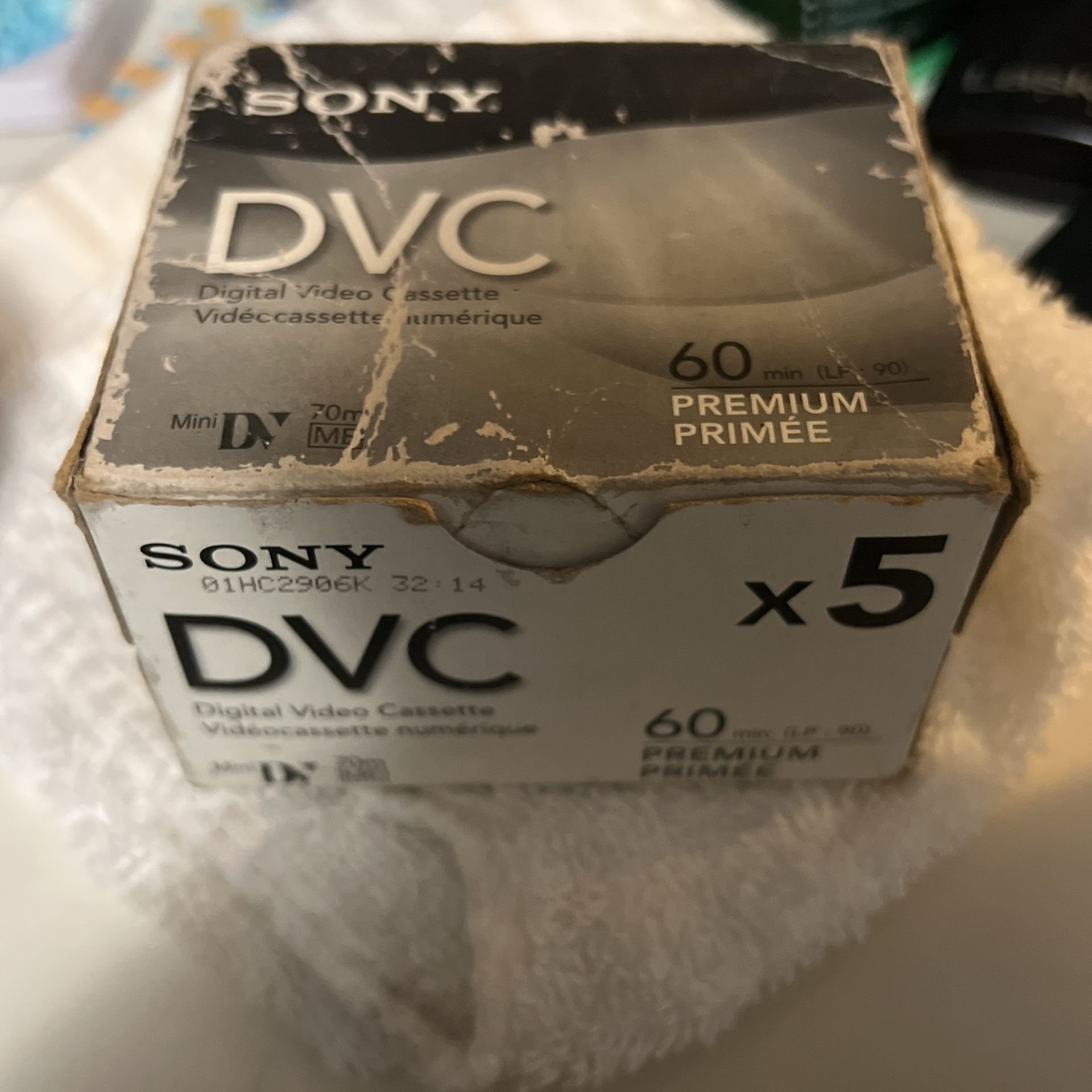 Sony DVC DIGITAL VIDEO CASSETTE X 5