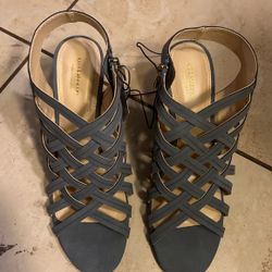 Ladies Size 9.5