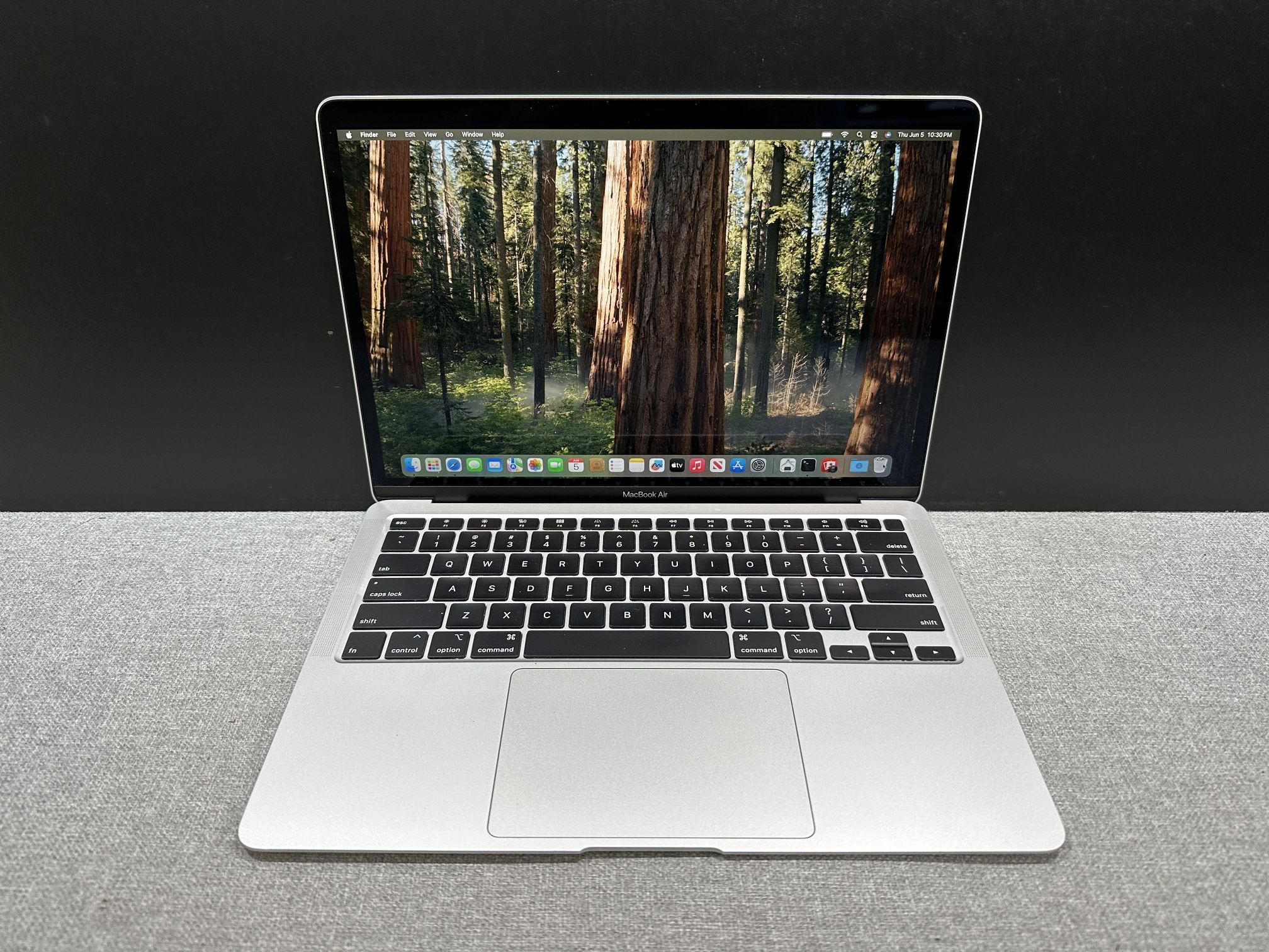 Apple MacBook Retina Air 13" Laptop Silver 2020 1.1GHz i3 8GB 256GB