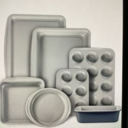 Carote 7-Piece Nonstick Stackable Baking Pans Set Bakeware 