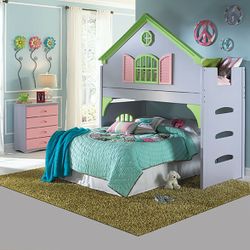 Doll House Bunk Bed No Beds Only Doll House 500$osb
