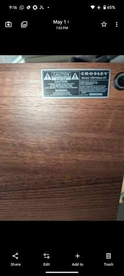 Crosley record player Aria Shelf System (Model: CR7020A-GY).
