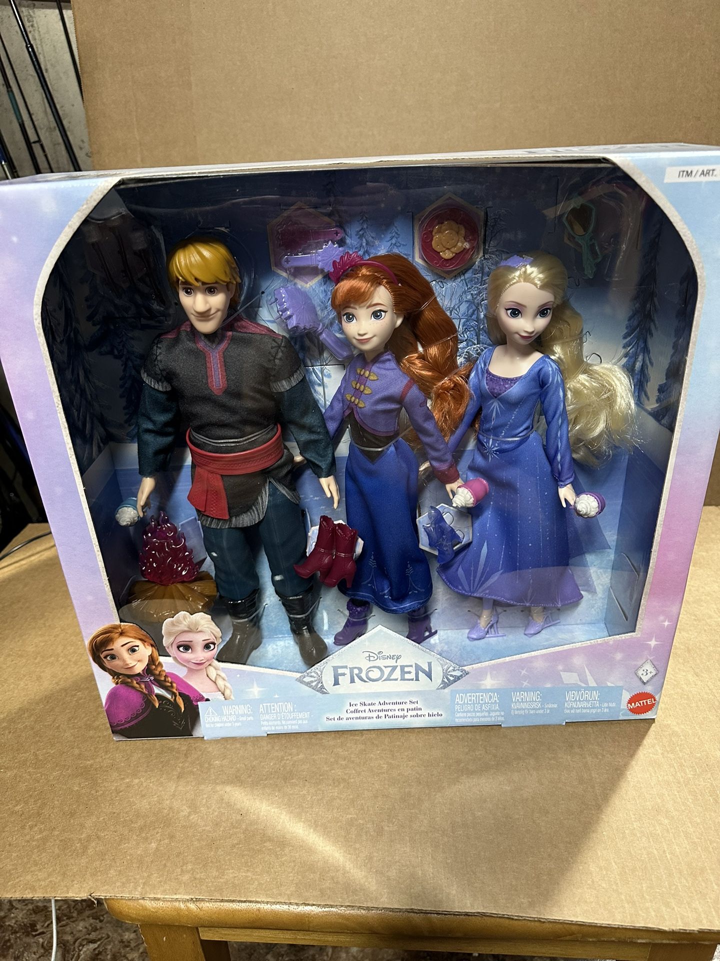BNB Disney “ Frozen” ice Skate Adventure Set 