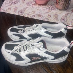 Vintage Reebok sneakers 