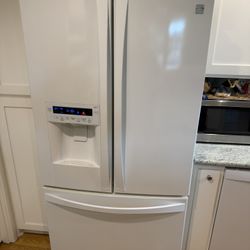 Kenmore Refrigerator 