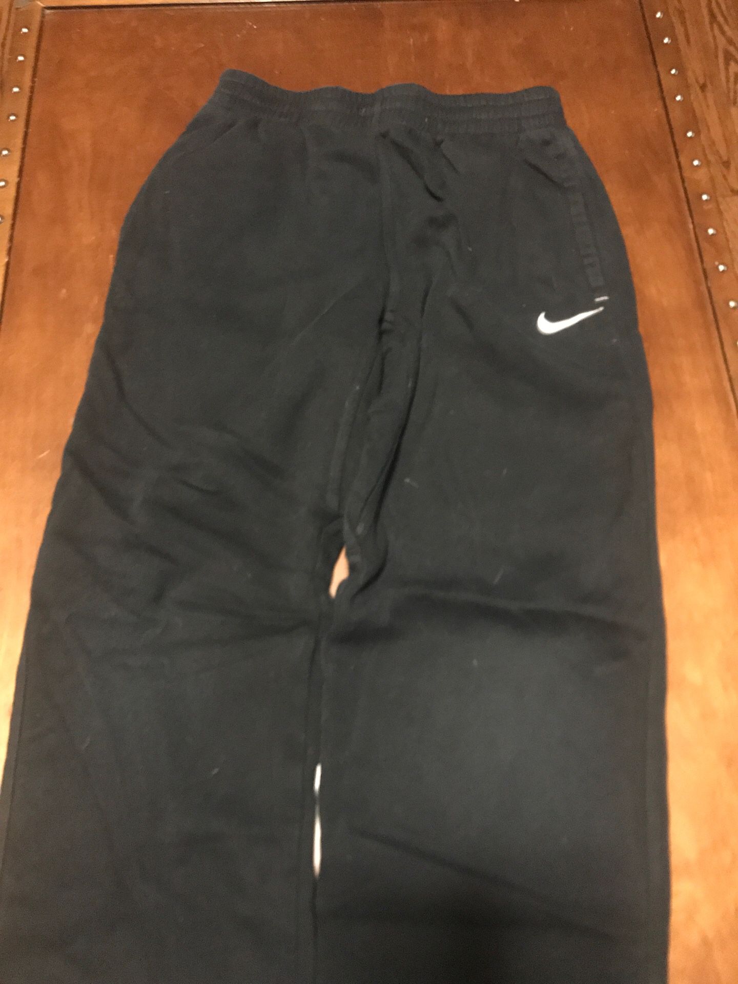 Boy’s size L Nike black sweatpants