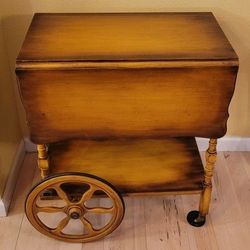 Antique Tea Cart In Great Condition