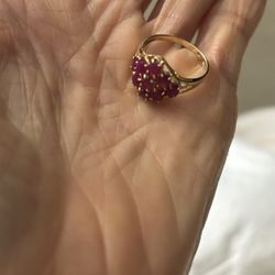 10k Gold Ruby Ring 