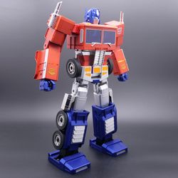 TRANSFORMERS OPTIMUS PRIME AUTO-CONVERTING PROGRAMMABLE ROBOT