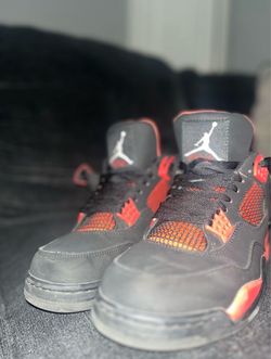 Jordan 4s