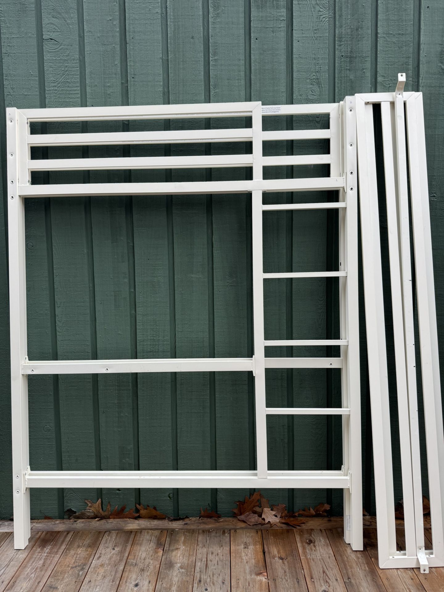 FULL BED Loft With Desk! FREEEEEE!!