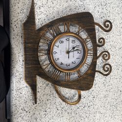 Unique Clock 