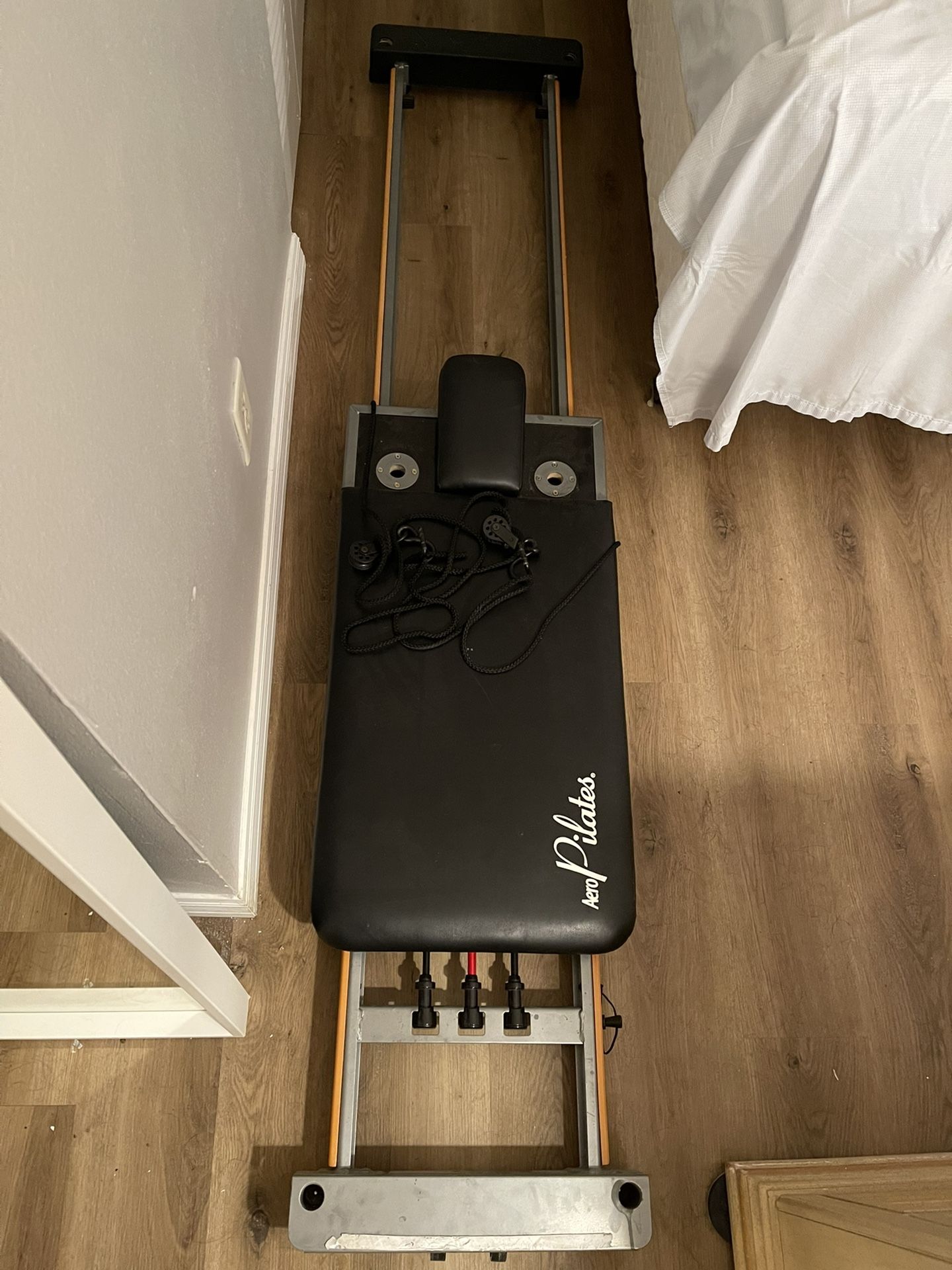 3 Cord AeroPilates reformer w/ Jumpboard, Mat, & Accessories