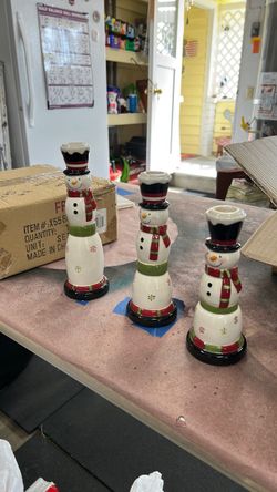 Snowman candle holder