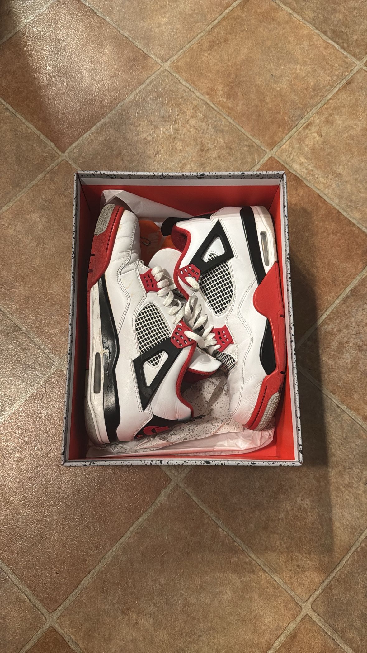 Jordan 4 Fire Red Size 13 Used Og Box Has Cracking
