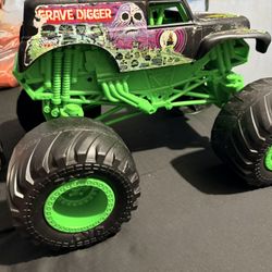 Grave Digger Monster Truck