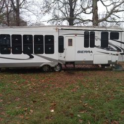 2009 Forest River Sierra Camper