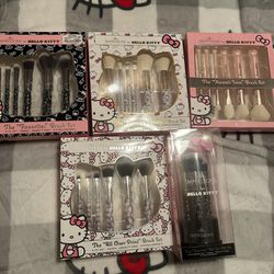 Hello Kitty Makeup Brushes **NEW**