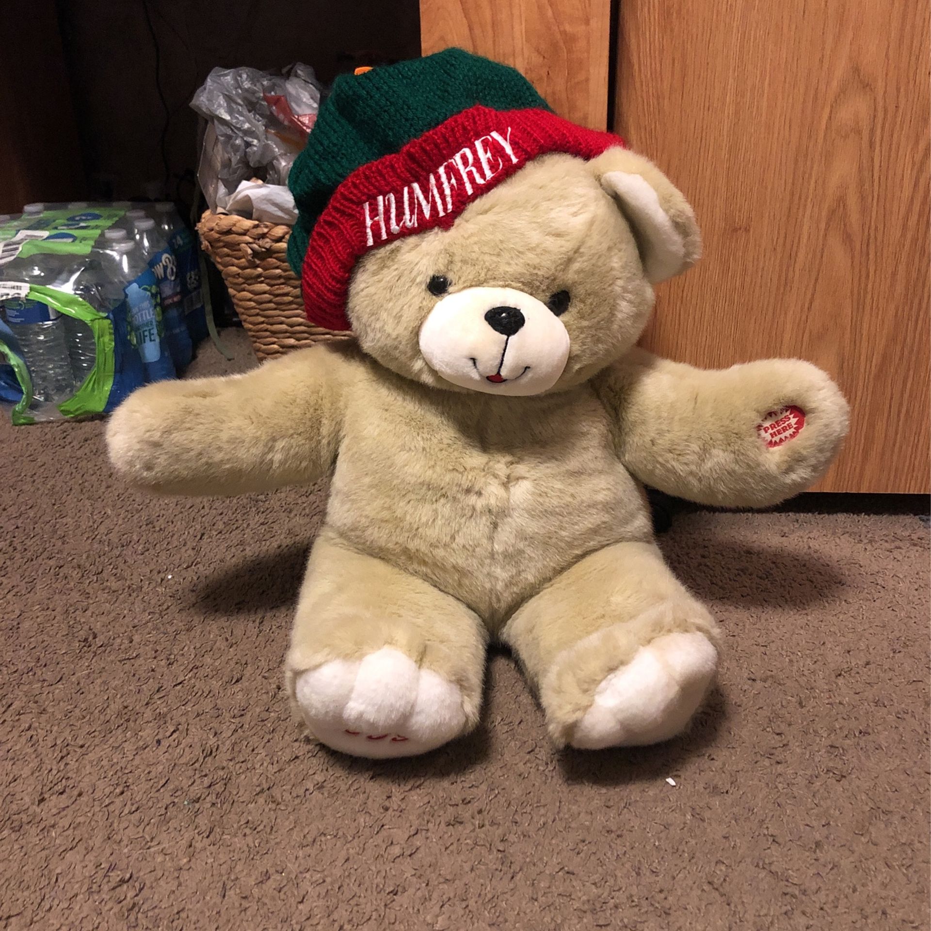 1999  Humfrey Bear