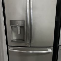 French-Door Refrigerator w/WATER+ICE 25.8cu.ft. (Slate)