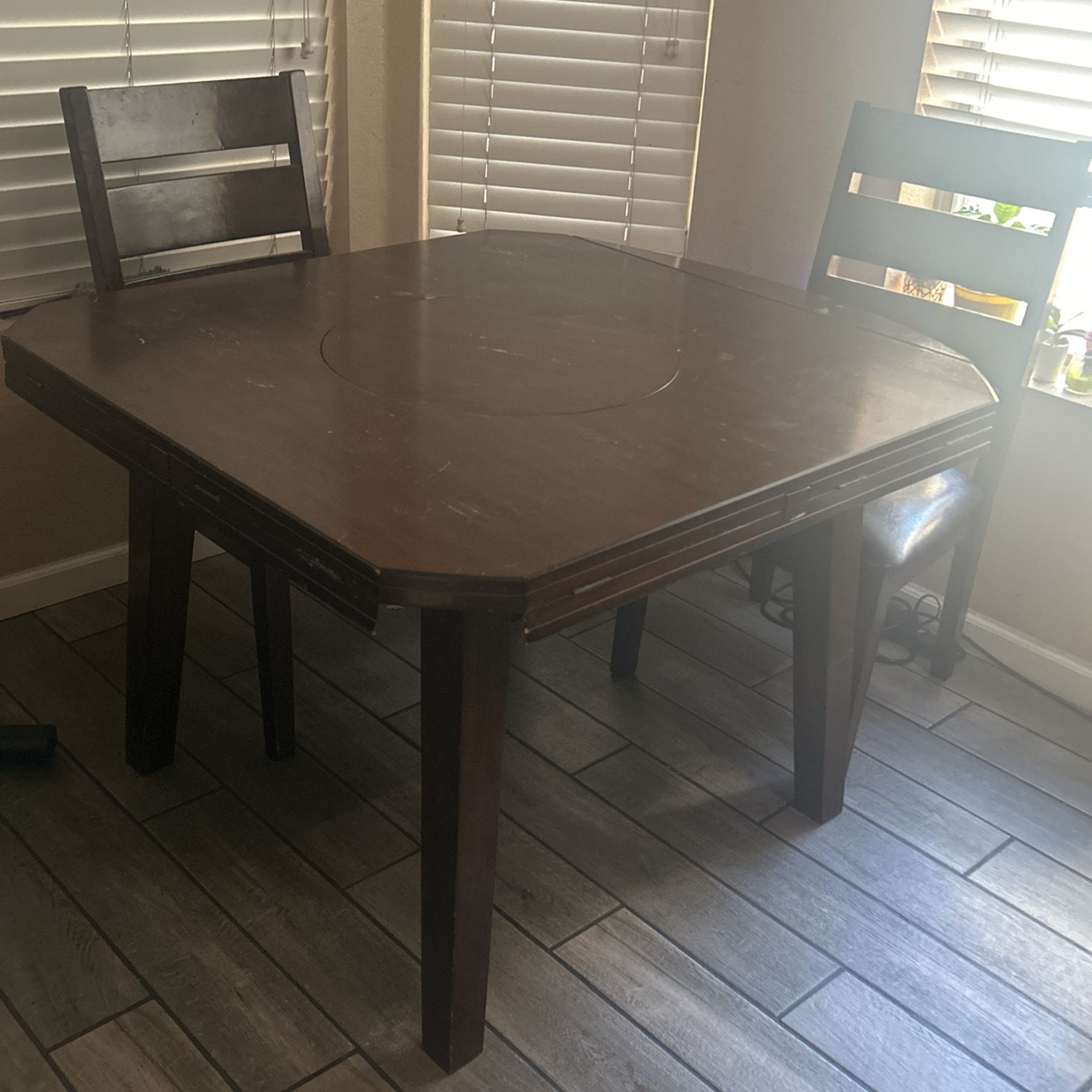 Ashley’s Breakfast Table With 2 Chairs