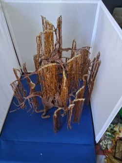Tree sculpture
