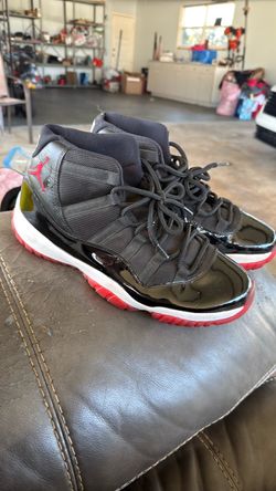 Air Jordan 11 Bred High-Top Sneakers size 11 1/2