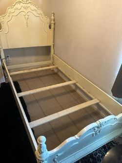 Cinderella Antique White Twin Panel Bed