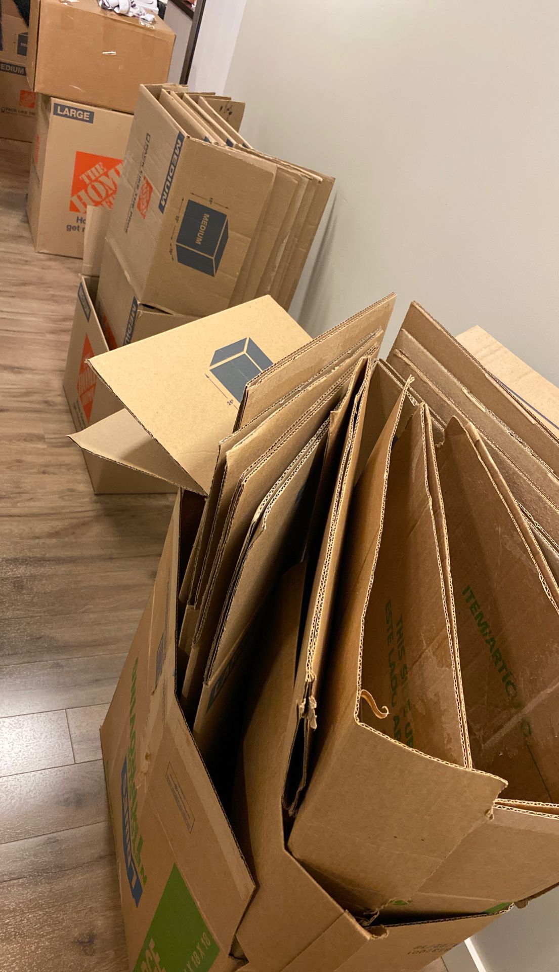 FREE MOVING BOXES