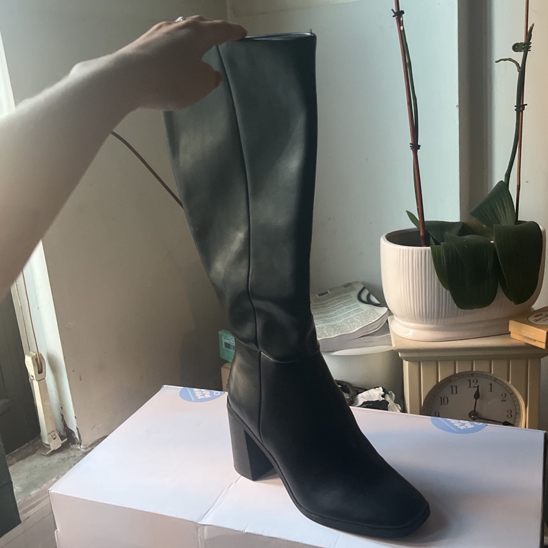 DSW HIGH LEATHER BOOTS