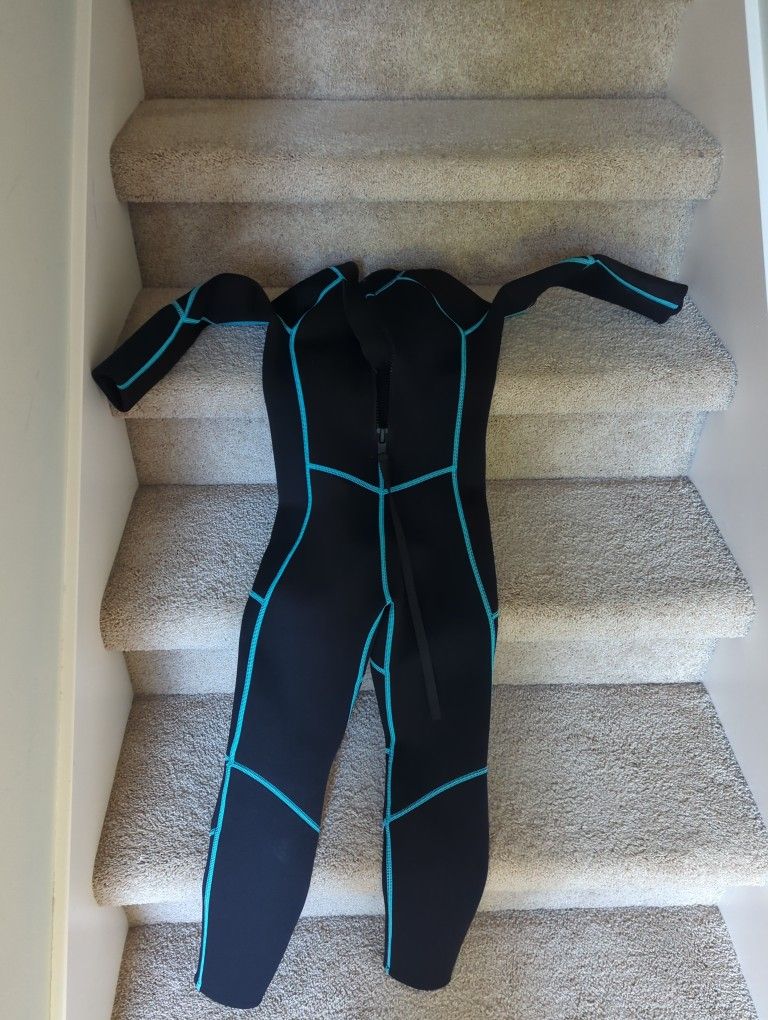 Kids Wetsuit Size 10 3mm