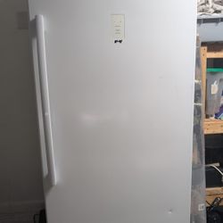 Venden Refrigerator