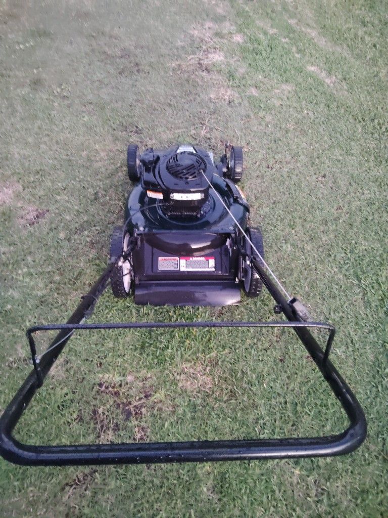 21" push mower runs good ready to cut